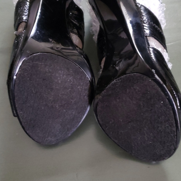 EUC Michael Kors Heels - Picture 6 of 9